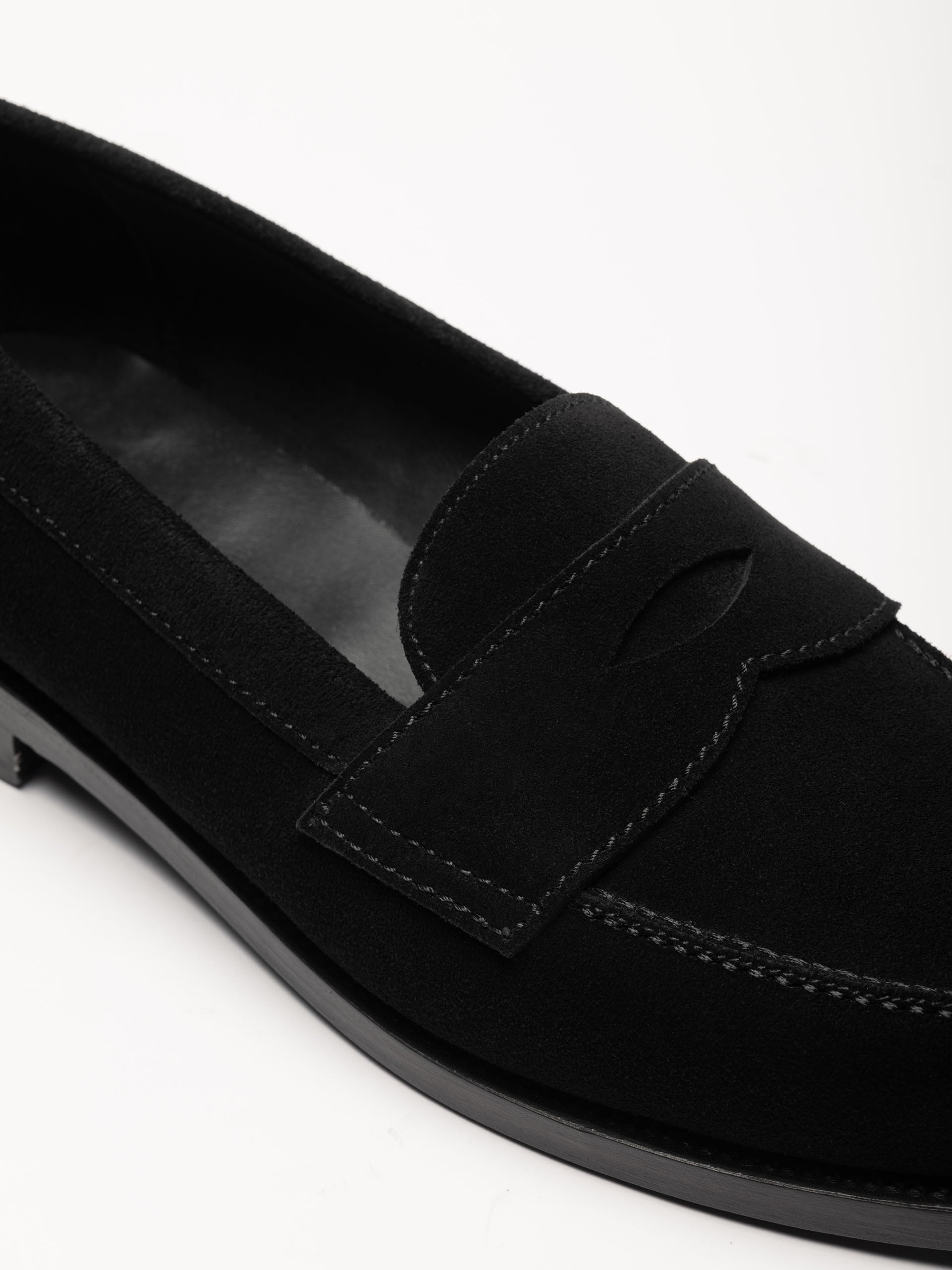 The Ivy Loafer - Black Suede