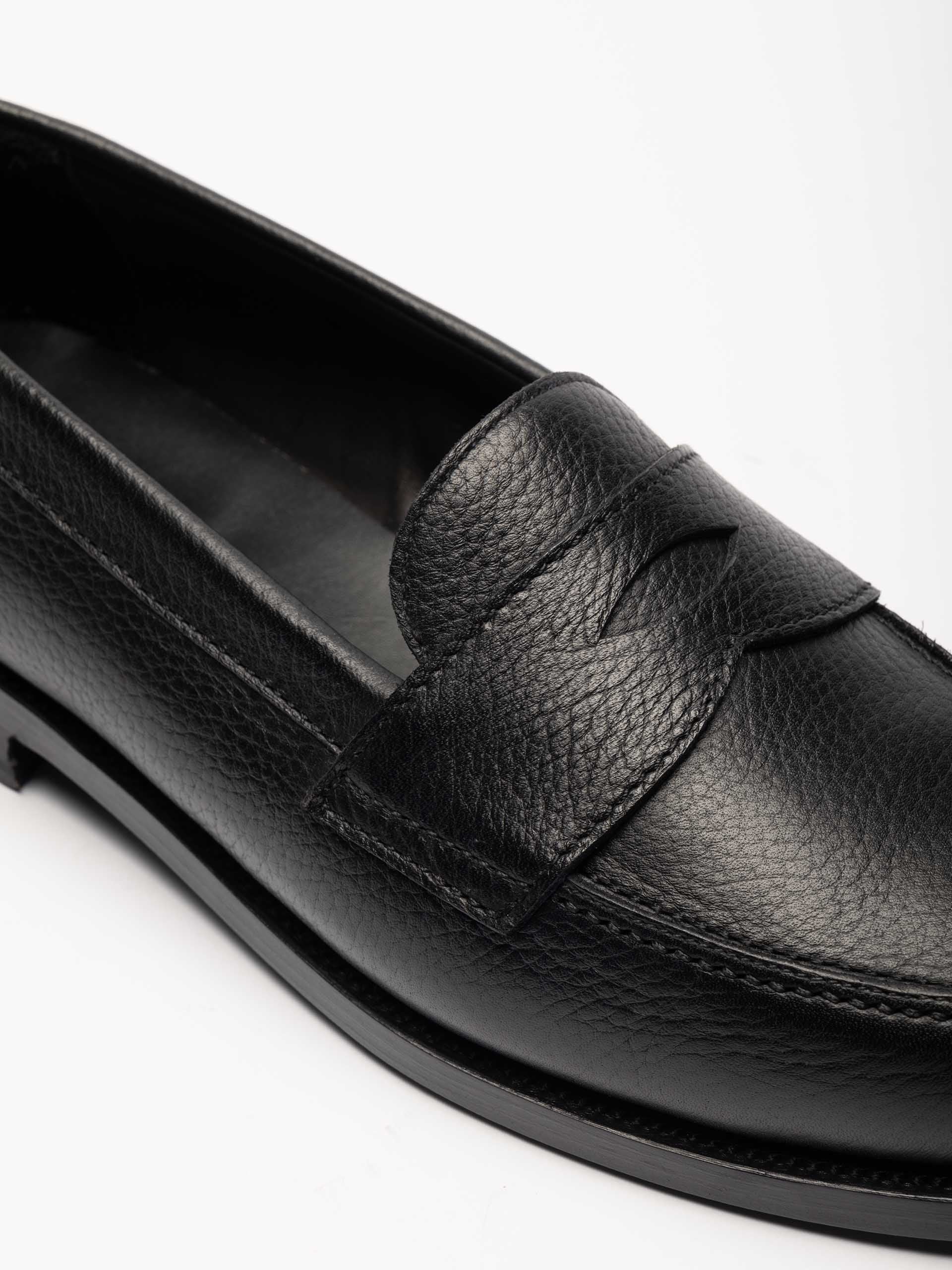 The Ivy Loafer - Black Grain