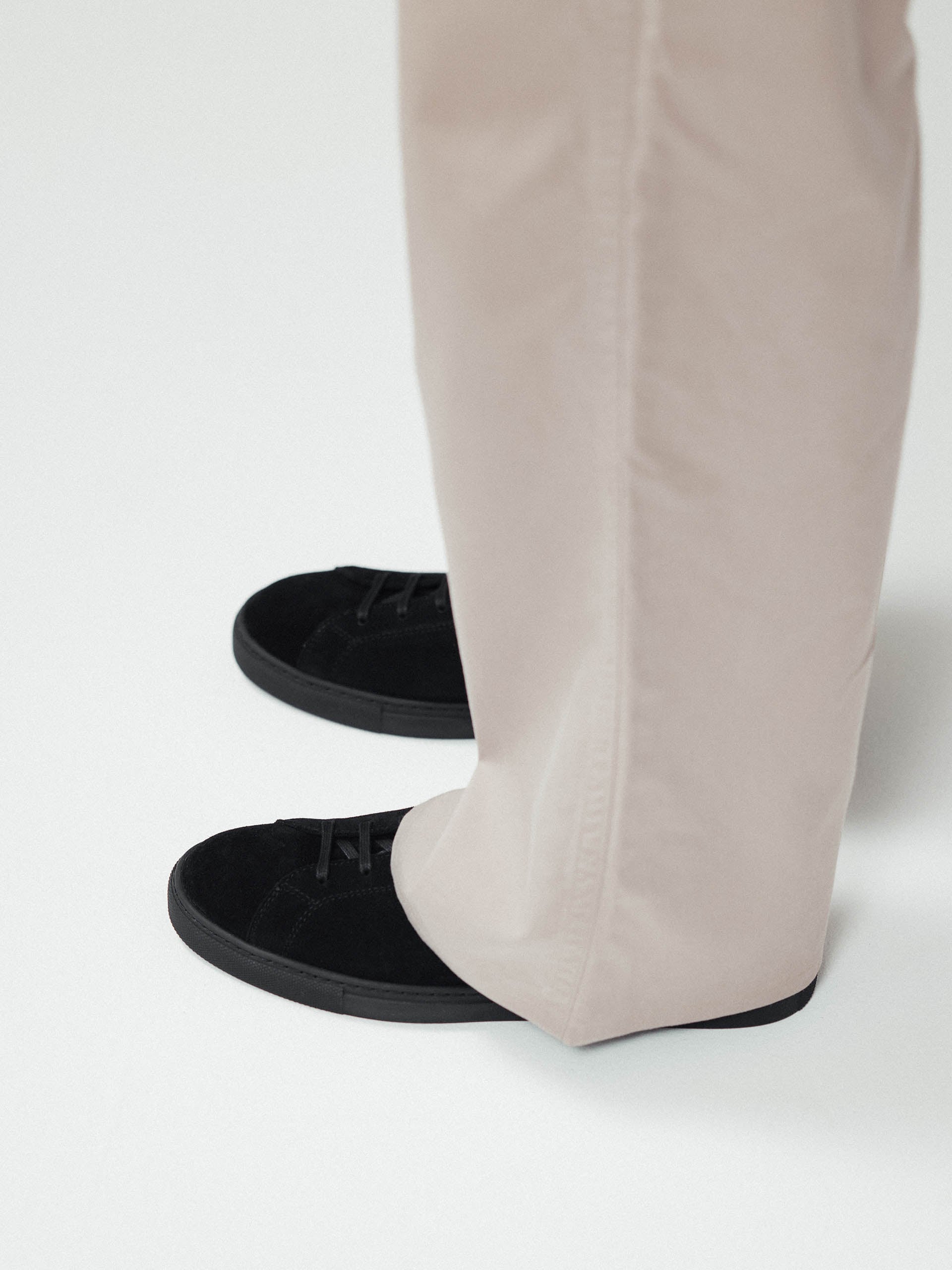 The Sneaker 02 - Black Suede