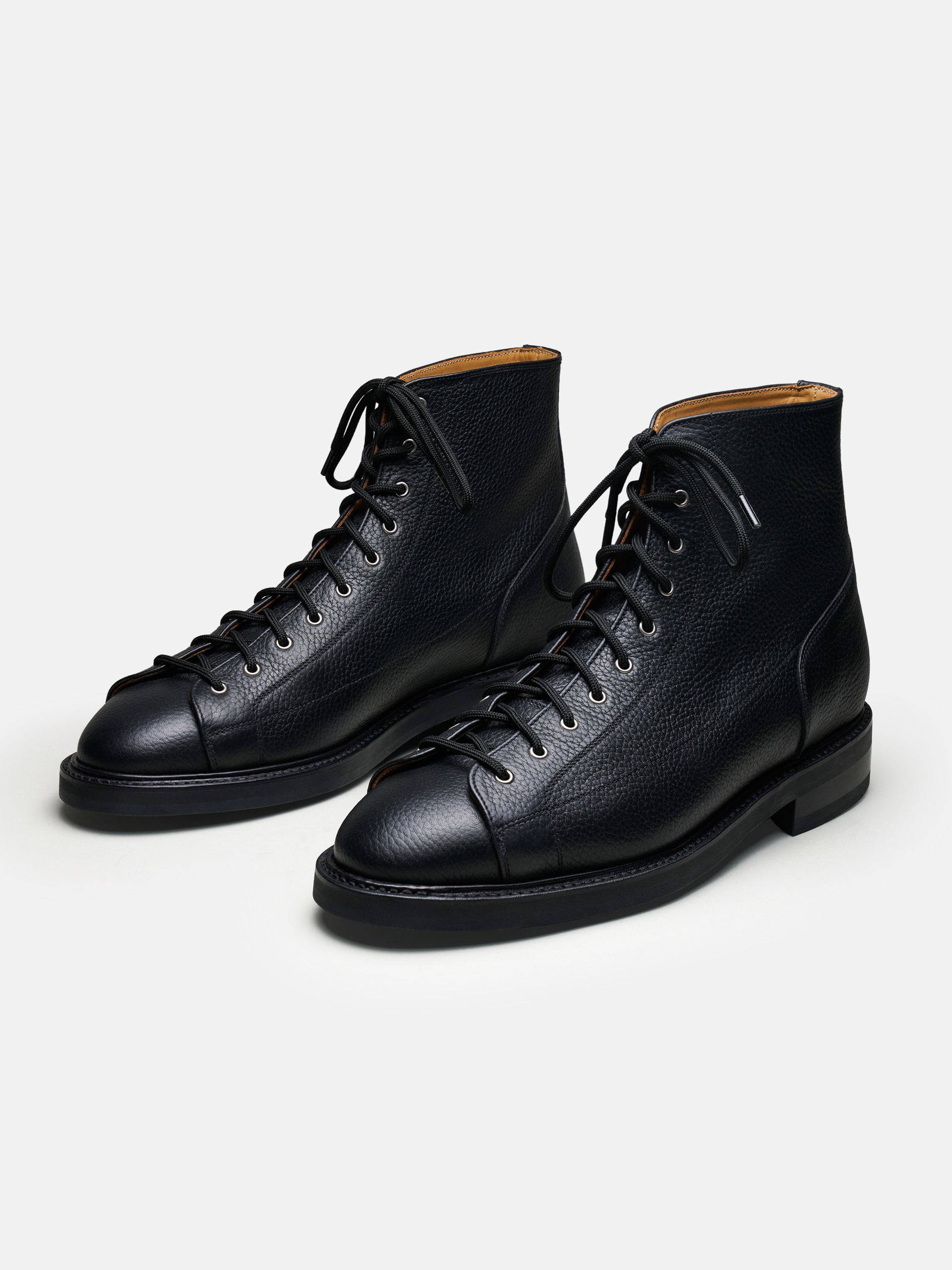 The Monkey Boot - Black Grain
