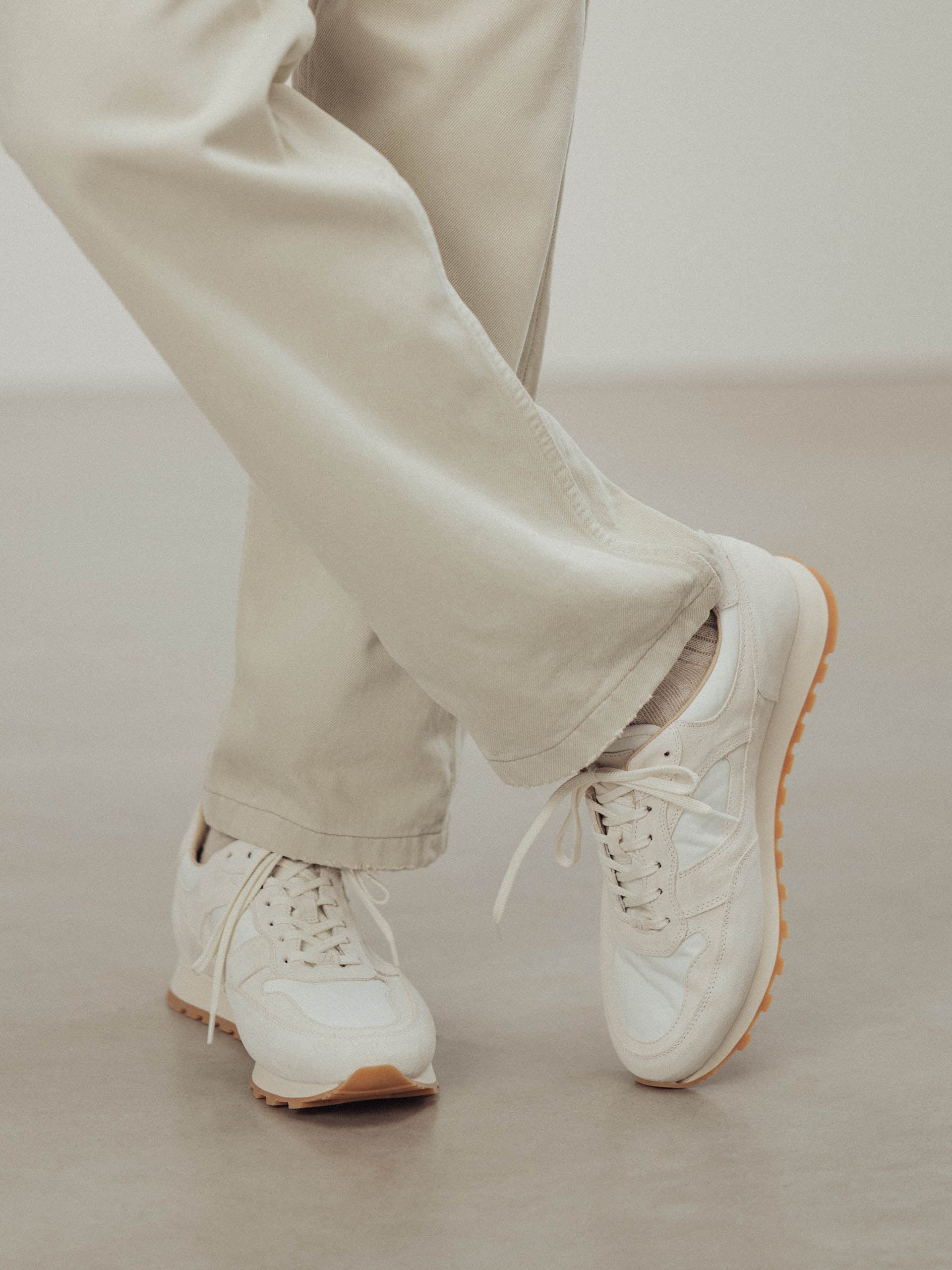 The Trainer - White