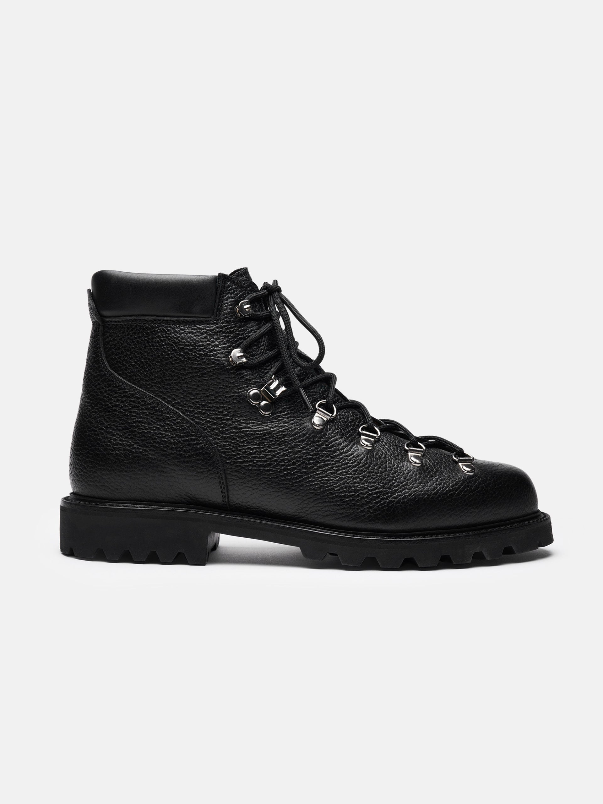 The Hiking Boot - Black Grain